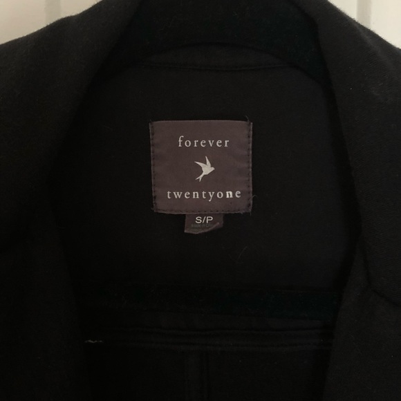 Cute stretch Black jacket by Forever 21 Sm - Picture 3 of 4